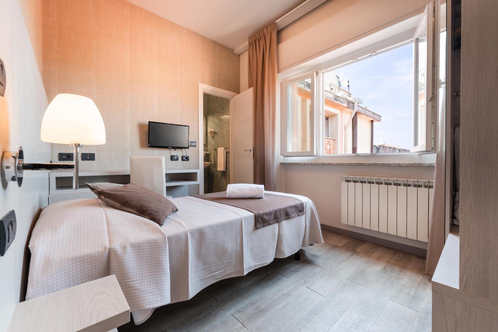 Hotel Stella Del Mare Chiavari Bagian luar foto
