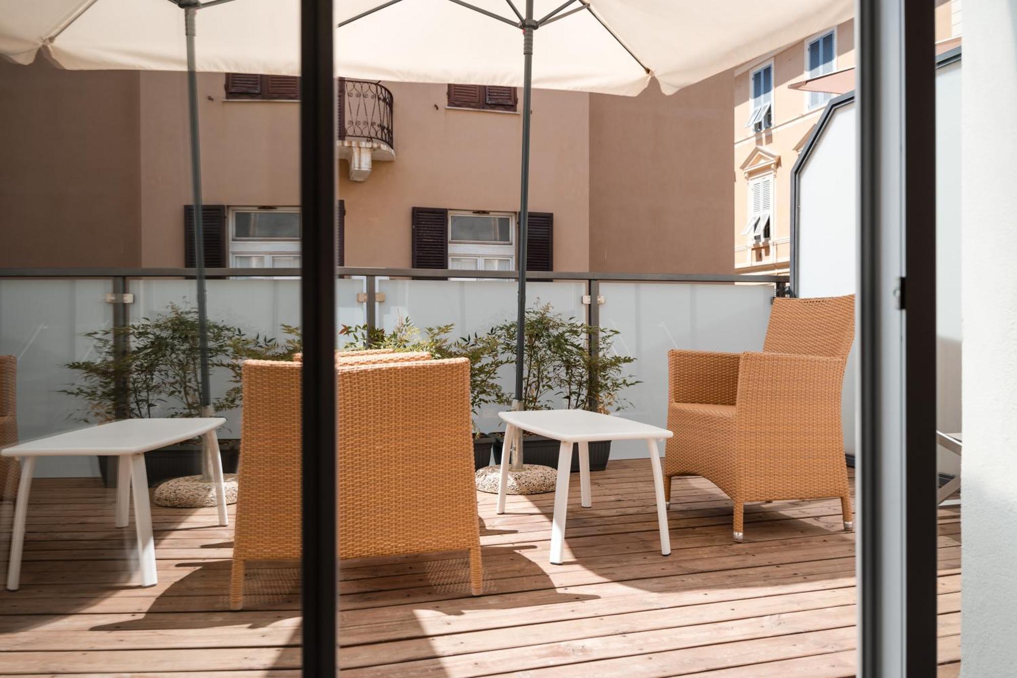 Hotel Stella Del Mare Chiavari Bagian luar foto